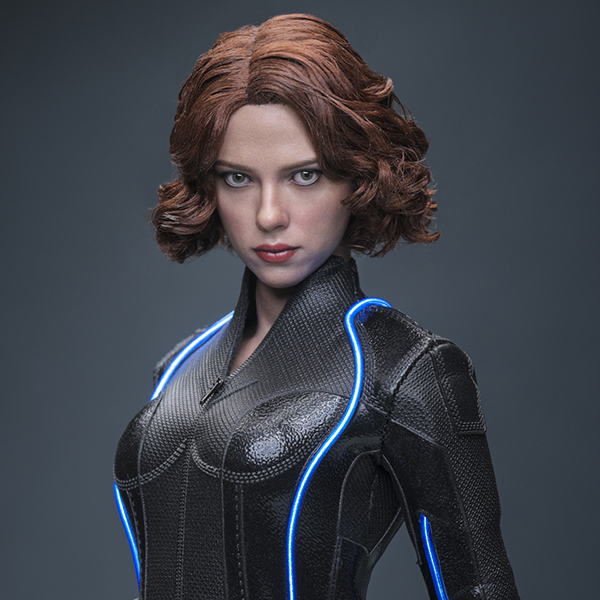Black Widow (Artisan Edition) Sixth Scale Figure by Hot Toys