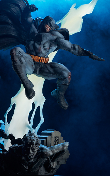 Inspired by Frank Miller’s legendary book, the Batman: The Dark Knight Returns Premium Format™ Figure is ready for display!